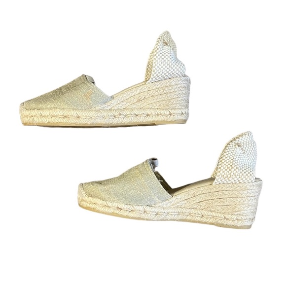 Viscata espsdrille Gold color size 8.5. Used - Picture 4 of 8